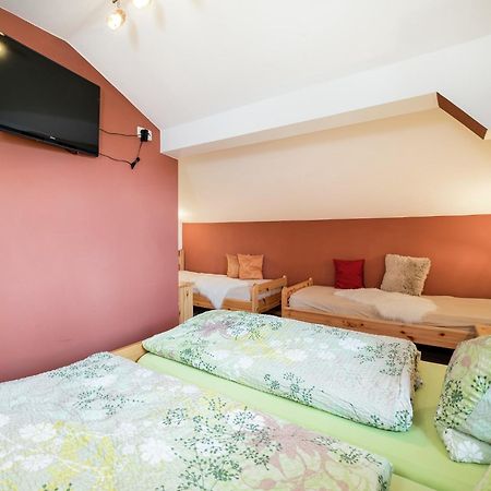Cozy Feel Good Holiday Apartment In ลีโอกัง ภายนอก รูปภาพ