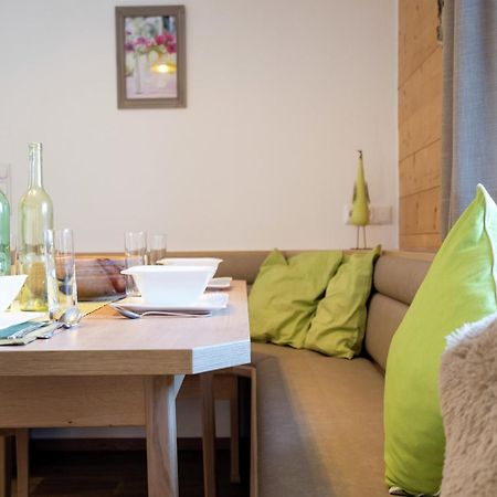 Cozy Feel Good Holiday Apartment In ลีโอกัง ภายนอก รูปภาพ