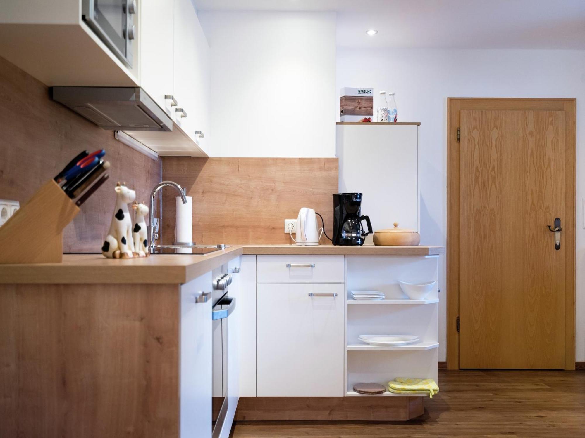 Cozy Feel Good Holiday Apartment In ลีโอกัง ภายนอก รูปภาพ