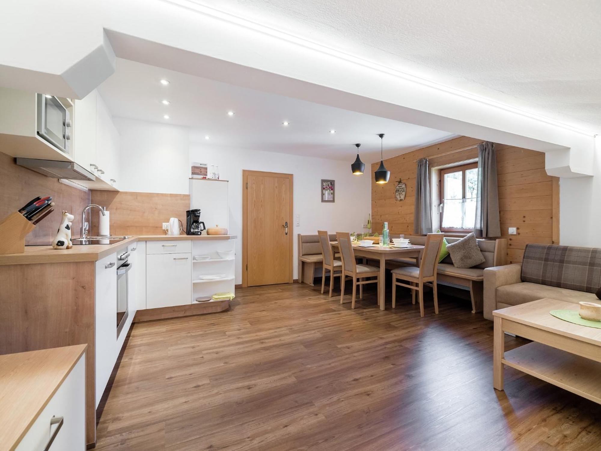 Cozy Feel Good Holiday Apartment In ลีโอกัง ภายนอก รูปภาพ