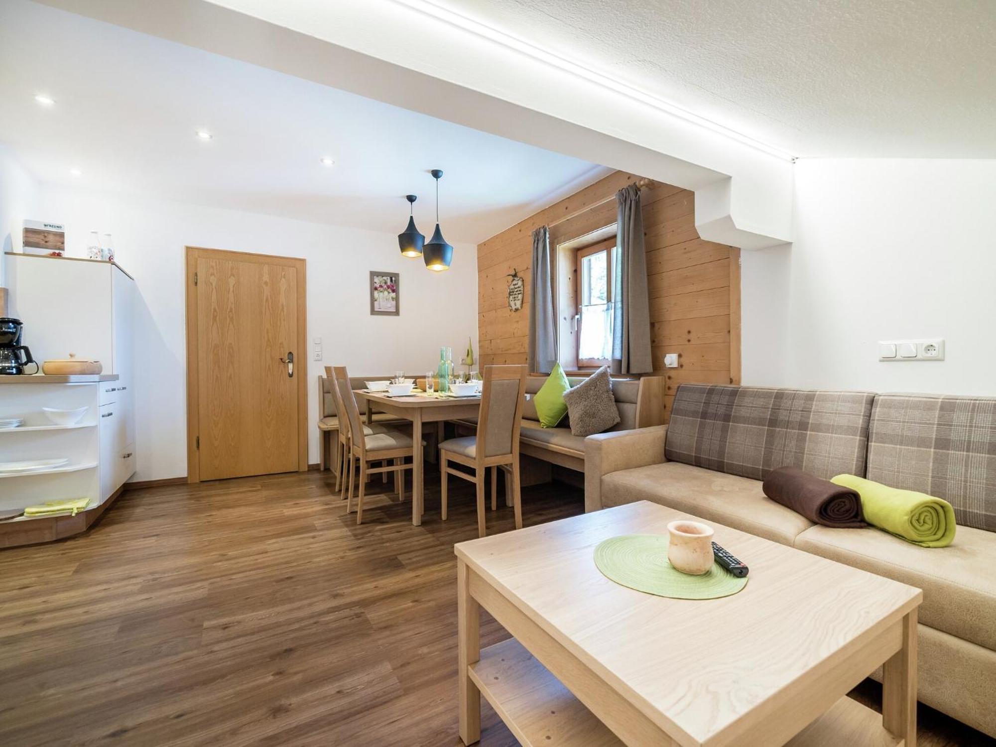 Cozy Feel Good Holiday Apartment In ลีโอกัง ภายนอก รูปภาพ