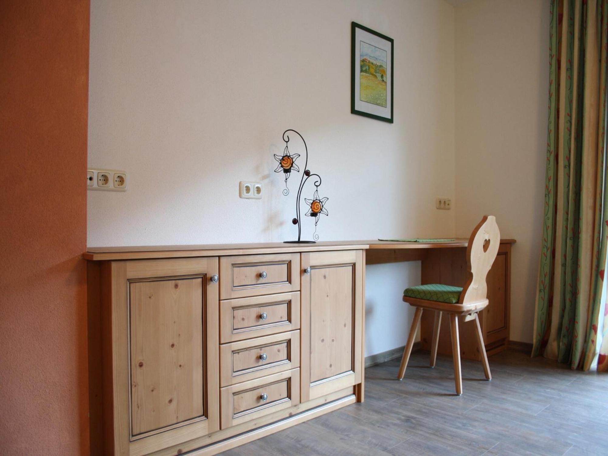 Cozy Feel Good Holiday Apartment In ลีโอกัง ภายนอก รูปภาพ