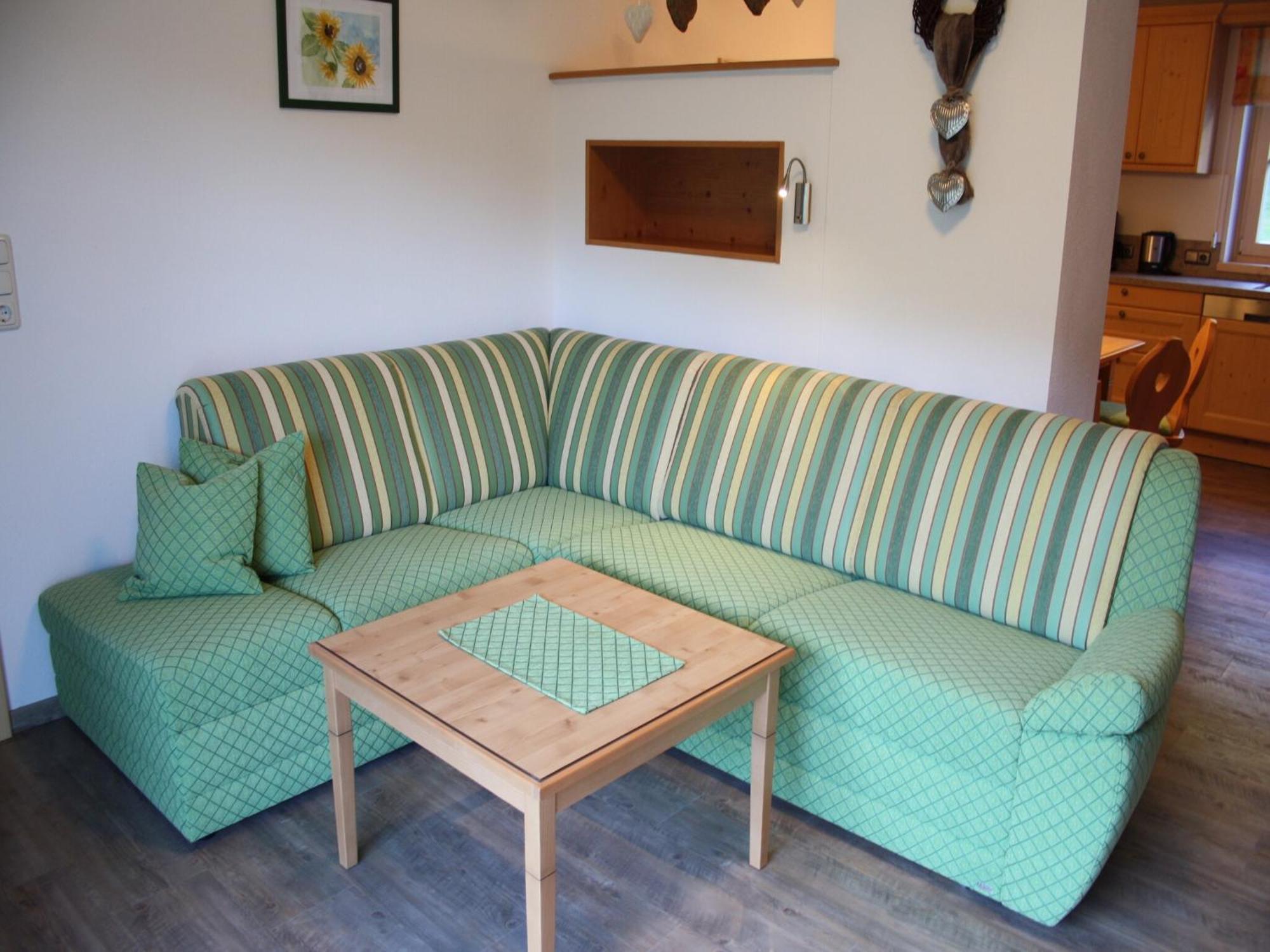 Cozy Feel Good Holiday Apartment In ลีโอกัง ภายนอก รูปภาพ